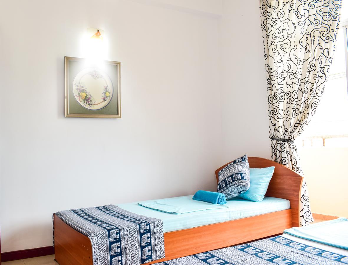 Port View Hostel Kolombo Bagian luar foto